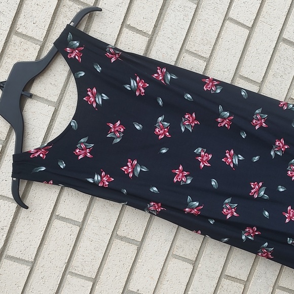 Flower Dress - Picture 5 of 15